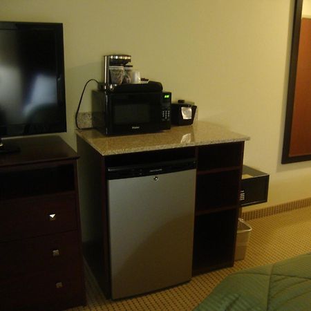 Cobblestone Inn & Suites - Carrington חדר תמונה