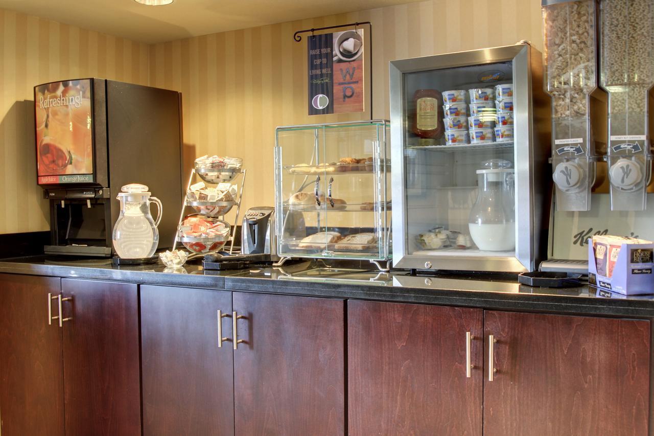 Cobblestone Inn & Suites - Carrington מראה חיצוני תמונה