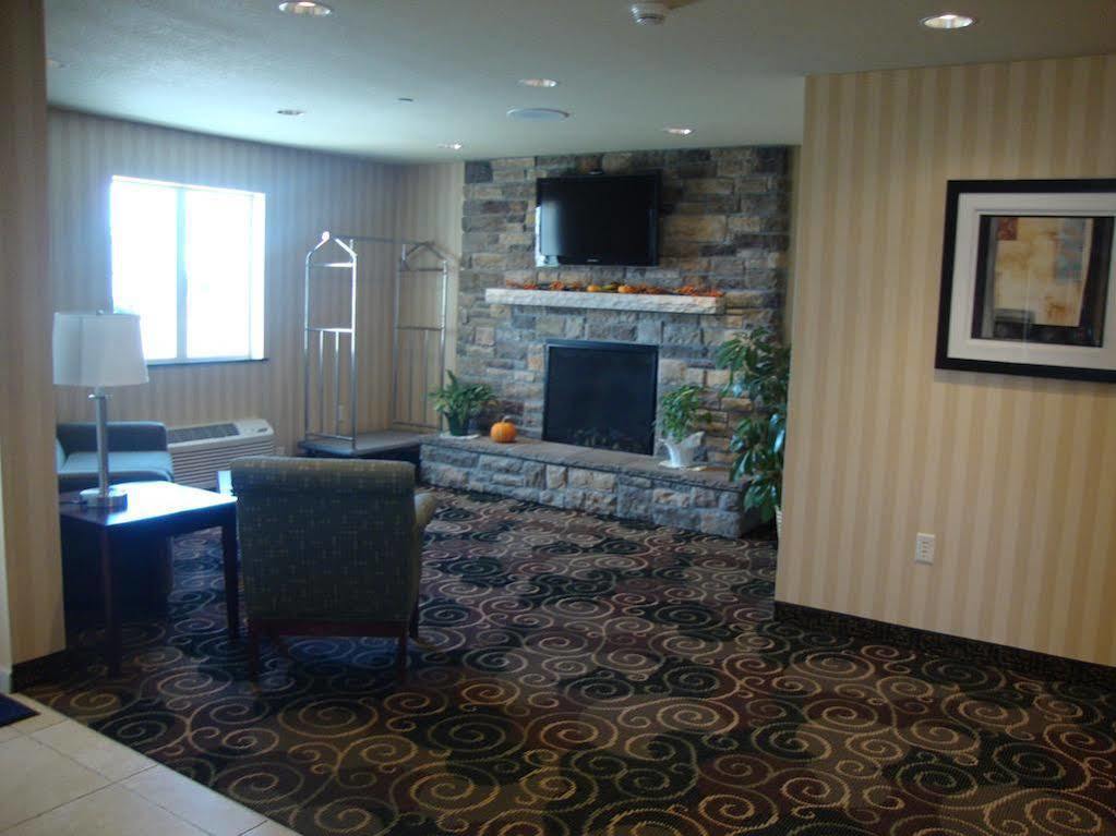 Cobblestone Inn & Suites - Carrington מראה חיצוני תמונה