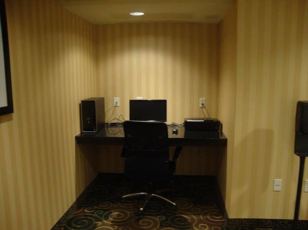 Cobblestone Inn & Suites - Carrington מראה חיצוני תמונה