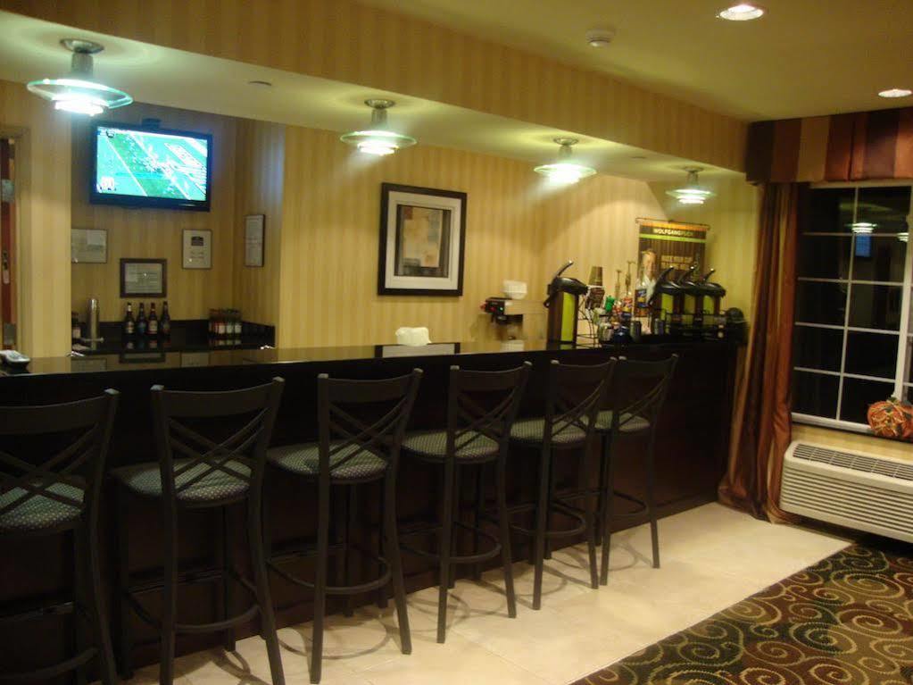 Cobblestone Inn & Suites - Carrington מראה חיצוני תמונה